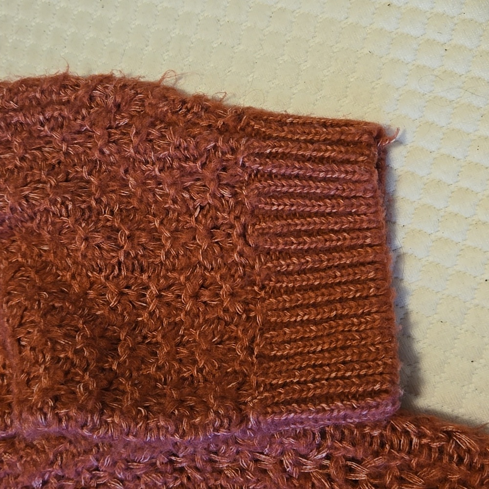 Cozy Pink Sweater - Picture 3 of 4